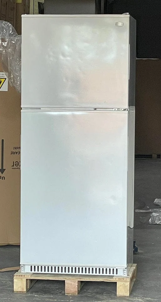 Factory Seconds (B-Stock) SunDanzer DCRF450 Solar DC Refrigerator-Freezer 15 Cu. Ft. White