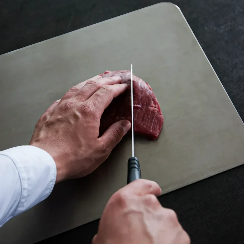 Extremely durable kitchen cutting board – Scratch-resistant and hygienic meal prep surface
